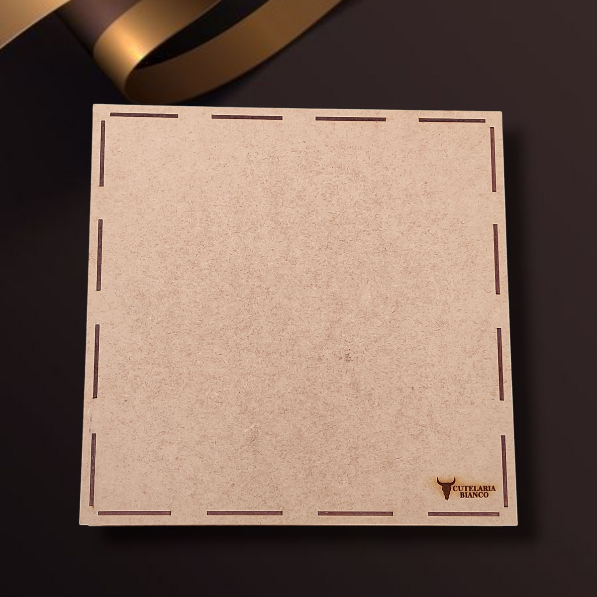 Kit Presente Pluma Bianco – Faca artesanal P/Churrasco + Tabua churrasco + Caixa P/Presente + Case em Couro